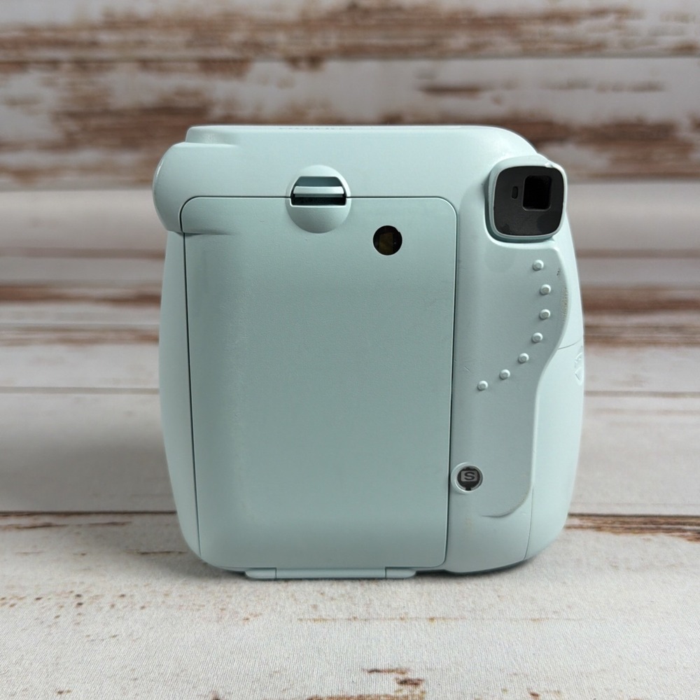 Instax Mini 8 Blue Camera Fujifilm Instant Film - Picture 3 of 4